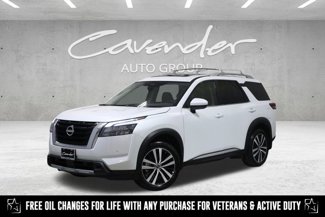 New 2025 Nissan Pathfinder Platinum image 1