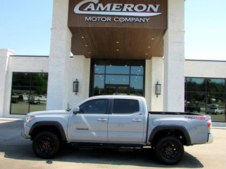 Used 2021 Toyota Tacoma TRD Off-Road image 1
