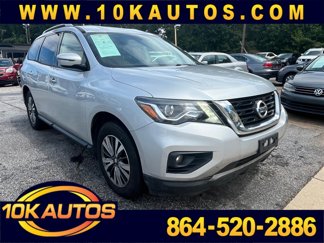 Used 2018 Nissan Pathfinder SV image 1