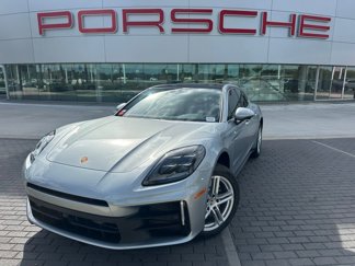 Certified 2025 Porsche Panamera 4 image 1