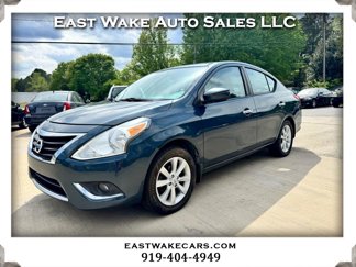 Used 2017 Nissan Versa SL image 1