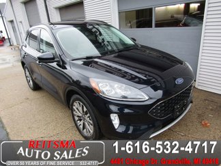Used 2021 Ford Escape Titanium image 1