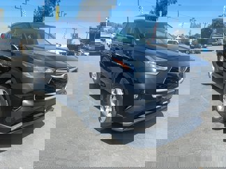 Used 2021 Toyota Highlander LE image 1