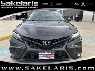 Used 2023 Toyota Camry SE image 1