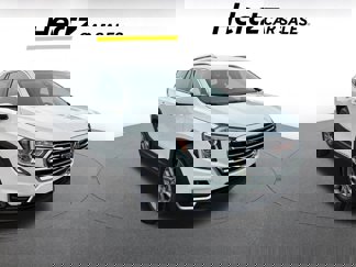 Used 2024 GMC Terrain SLT image 1