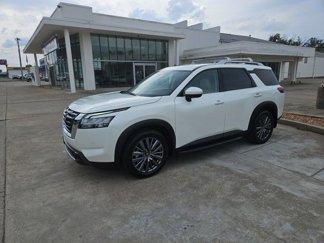 Used 2024 Nissan Pathfinder SL w/ SL Premium Package image 1