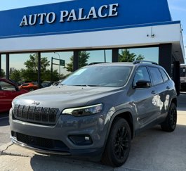 Used 2023 Jeep Cherokee Altitude Lux image 1