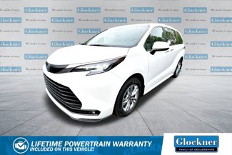 New 2025 Toyota Sienna XLE image 1
