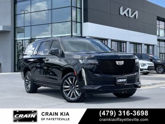 Used 2023 Cadillac Escalade ESV Sport Platinum image 1