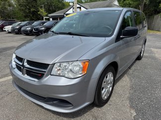 Used 2019 Dodge Grand Caravan SE image 1