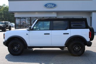 Used 2023 Ford Bronco Black Diamond image 1