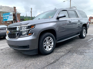 Used 2019 Chevrolet Suburban LT image 1