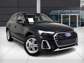 Used 2024 Audi Q5 e Prestige w/ Prestige Package image 1