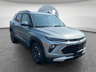 Used 2025 Chevrolet TrailBlazer LT image 1