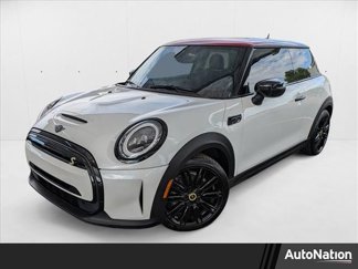 Used 2024 MINI Cooper SE image 1