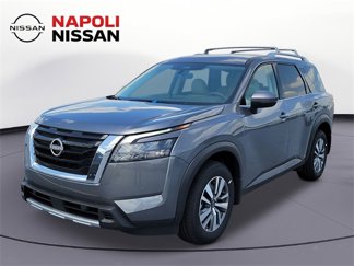 New 2025 Nissan Pathfinder SL image 1