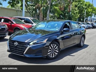 Used 2023 Nissan Altima 2.5 SV image 1