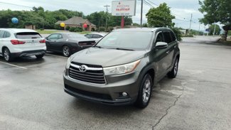 Used 2015 Toyota Highlander XLE image 1