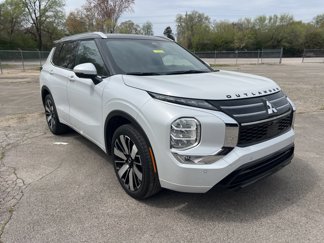 New 2025 Mitsubishi Outlander SEL image 1