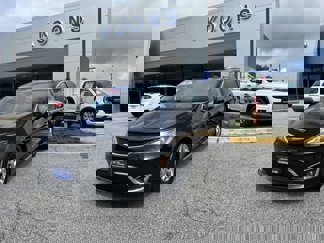 Used 2017 Chrysler Pacifica Limited w/ UConnect Theater Package image 1