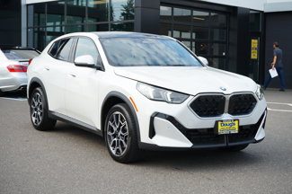 Used 2025 BMW X2 xDrive28i w/ Convenience Package image 1