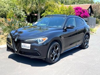 Used 2019 Jaguar F-PACE Premium image 1