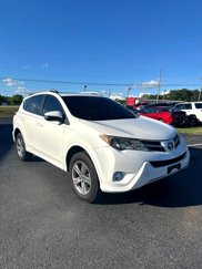 Used 2015 Toyota RAV4 XLE image 1