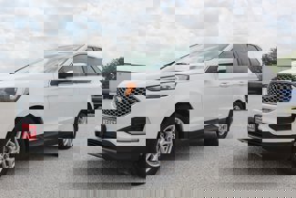Used 2024 Ford Edge SEL image 1