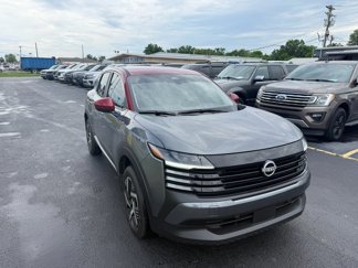 Used 2025 Nissan Kicks SV image 1