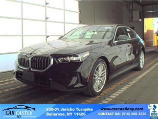 Used 2024 BMW 530i xDrive image 1