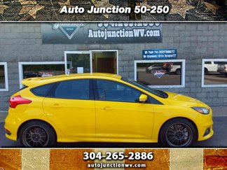 Used 2017 Ford Focus ST image 1