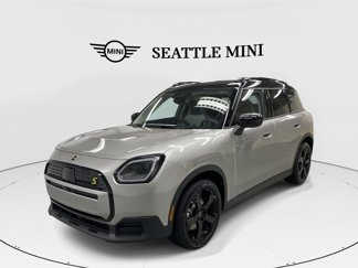 New 2025 MINI Cooper Countryman SE w/ Comfort Package Max image 1