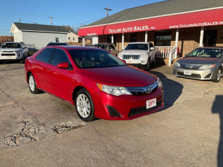 Used 2014 Toyota Camry LE image 1