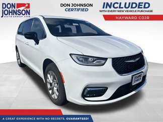 New 2026 Chrysler Pacifica Select image 1