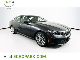 Used 2025 BMW 530i image 1
