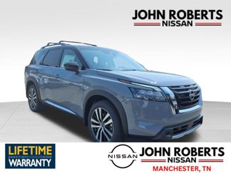 New 2025 Nissan Pathfinder Platinum image 1