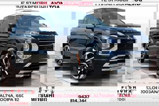 New 2025 Mitsubishi Outlander SEL image 1