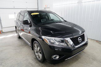 Used 2015 Nissan Pathfinder Platinum image 1