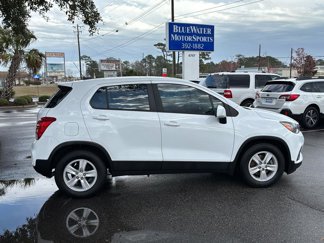 Used 2020 Chevrolet Trax LS image 1