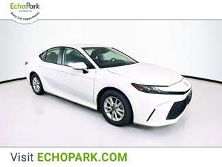 Used 2025 Toyota Camry LE video 1