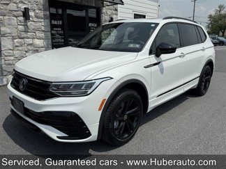 Used 2024 Volkswagen Tiguan SE R-Line image 1