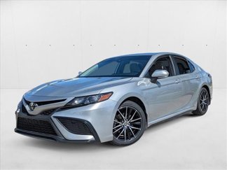 Certified 2024 Toyota Camry SE image 1