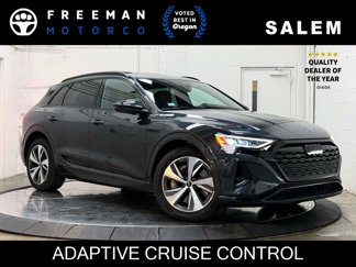 Used 2024 Audi Q8 e-tron Premium image 1