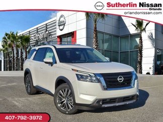 New 2025 Nissan Pathfinder SL image 1