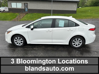 Used 2022 Toyota Corolla LE image 1