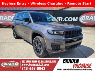 New 2025 Jeep Grand Cherokee L Laredo image 1