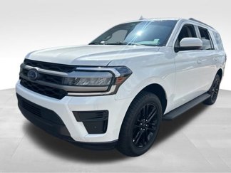 Used 2024 Ford Expedition XLT image 1