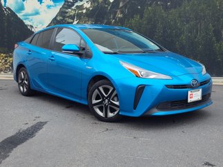 Certified 2021 Toyota Prius XLE image 1