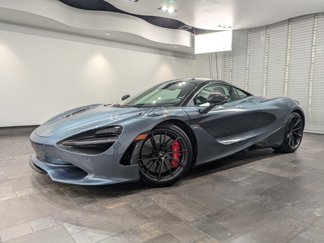 Used 2024 McLaren 750S image 1