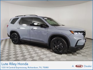 New 2025 Honda Pilot Black Edition image 1